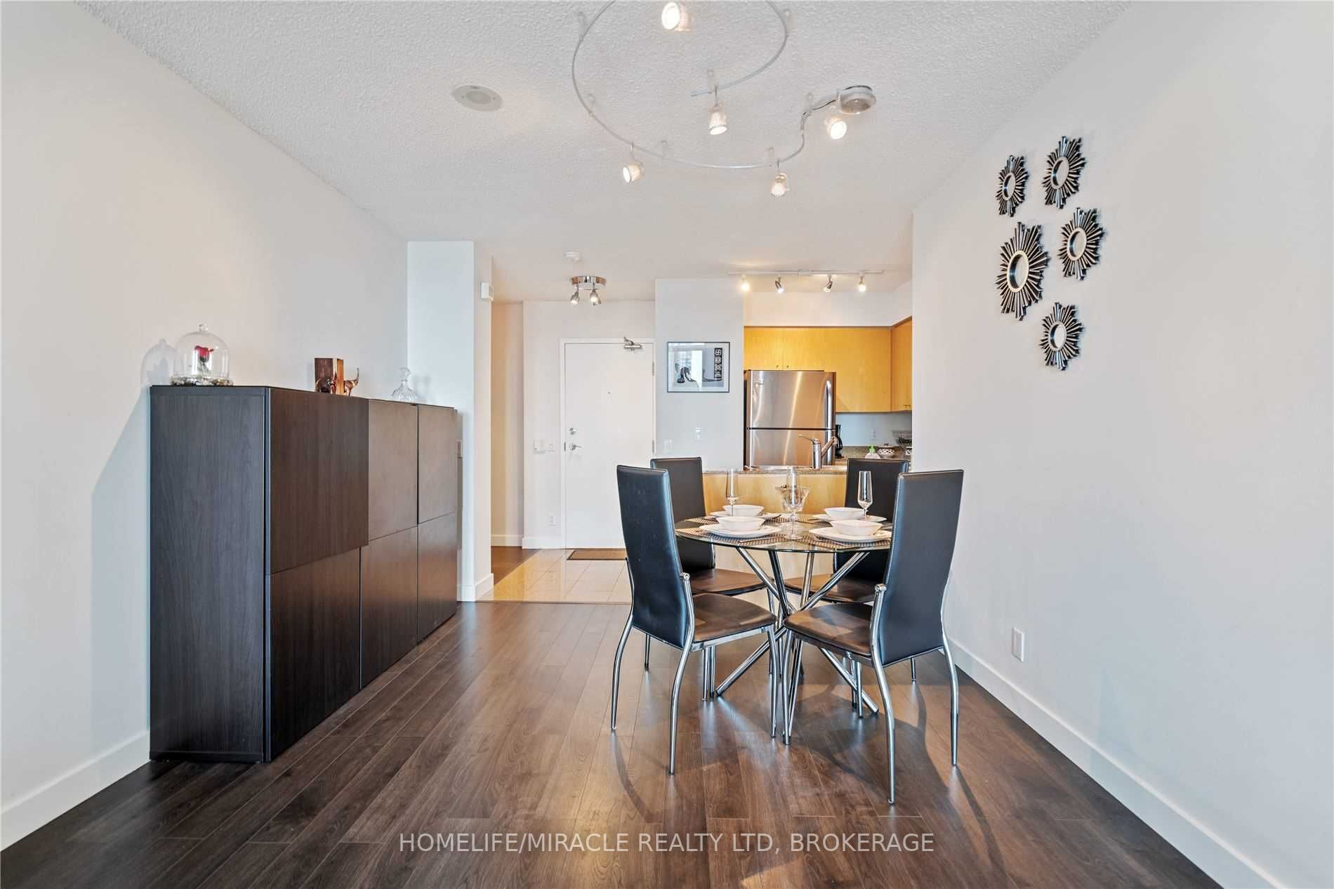 361 Front St W, #2506