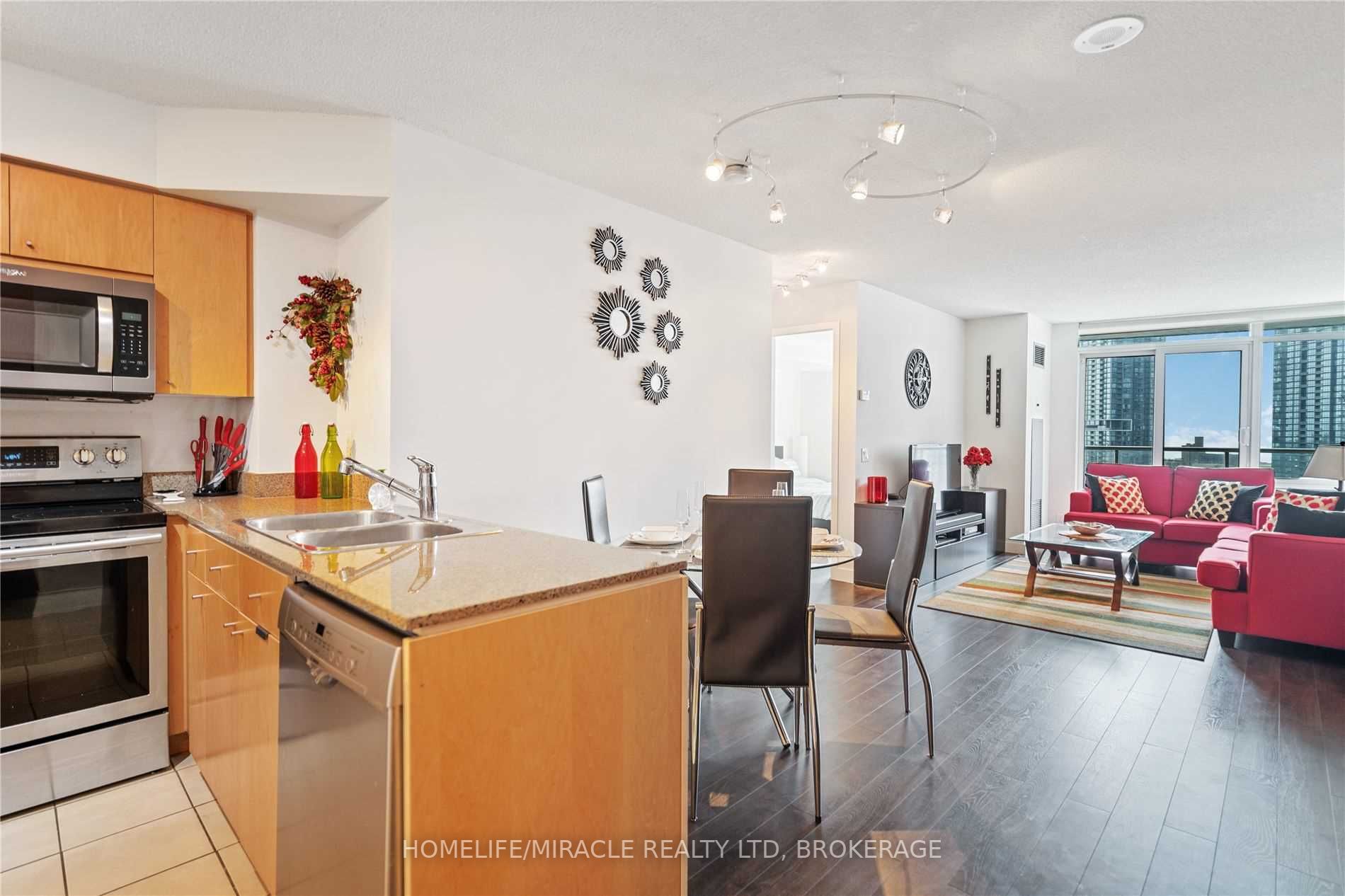 361 Front St W, #2506