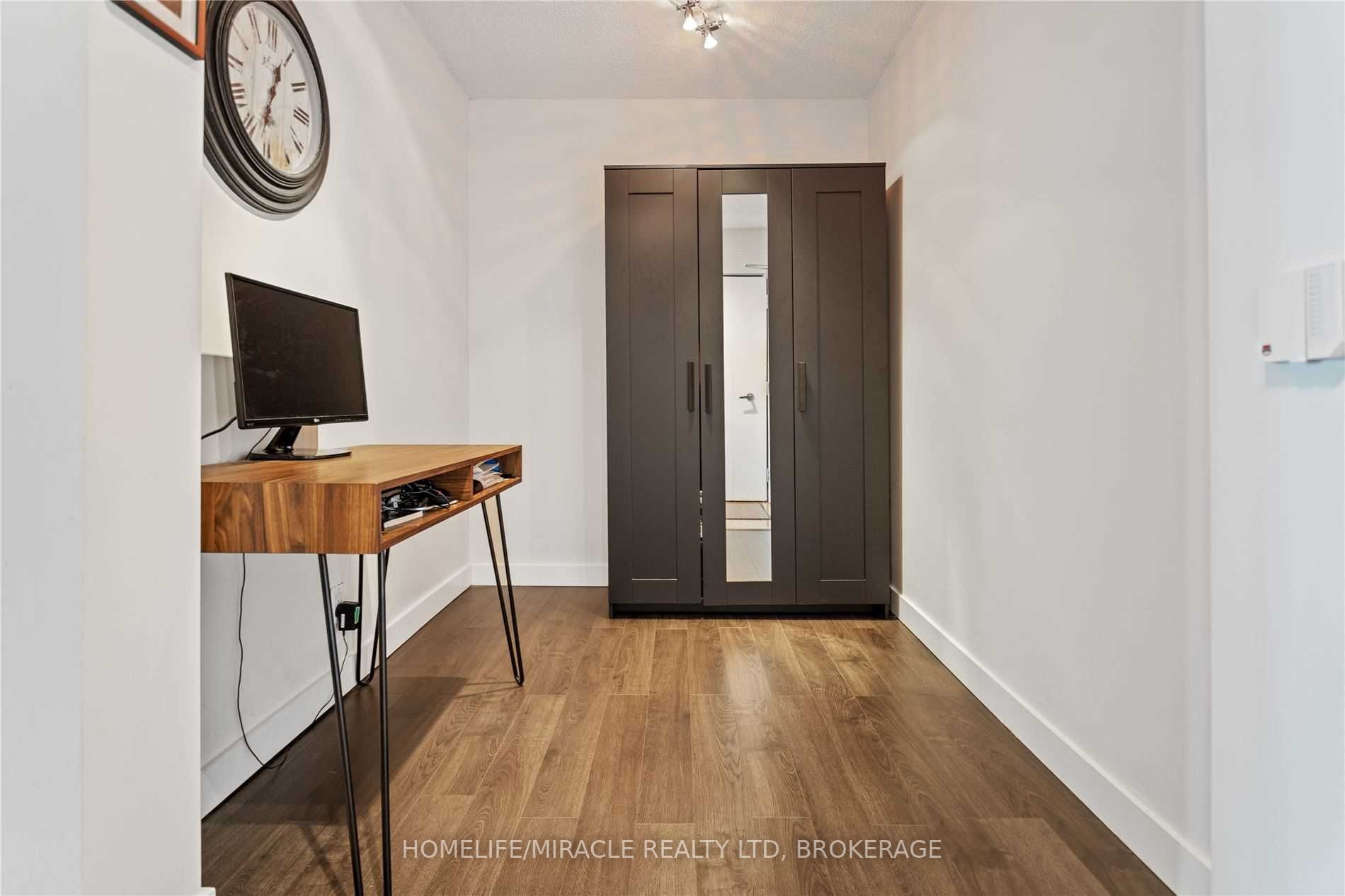 361 Front St W, #2506