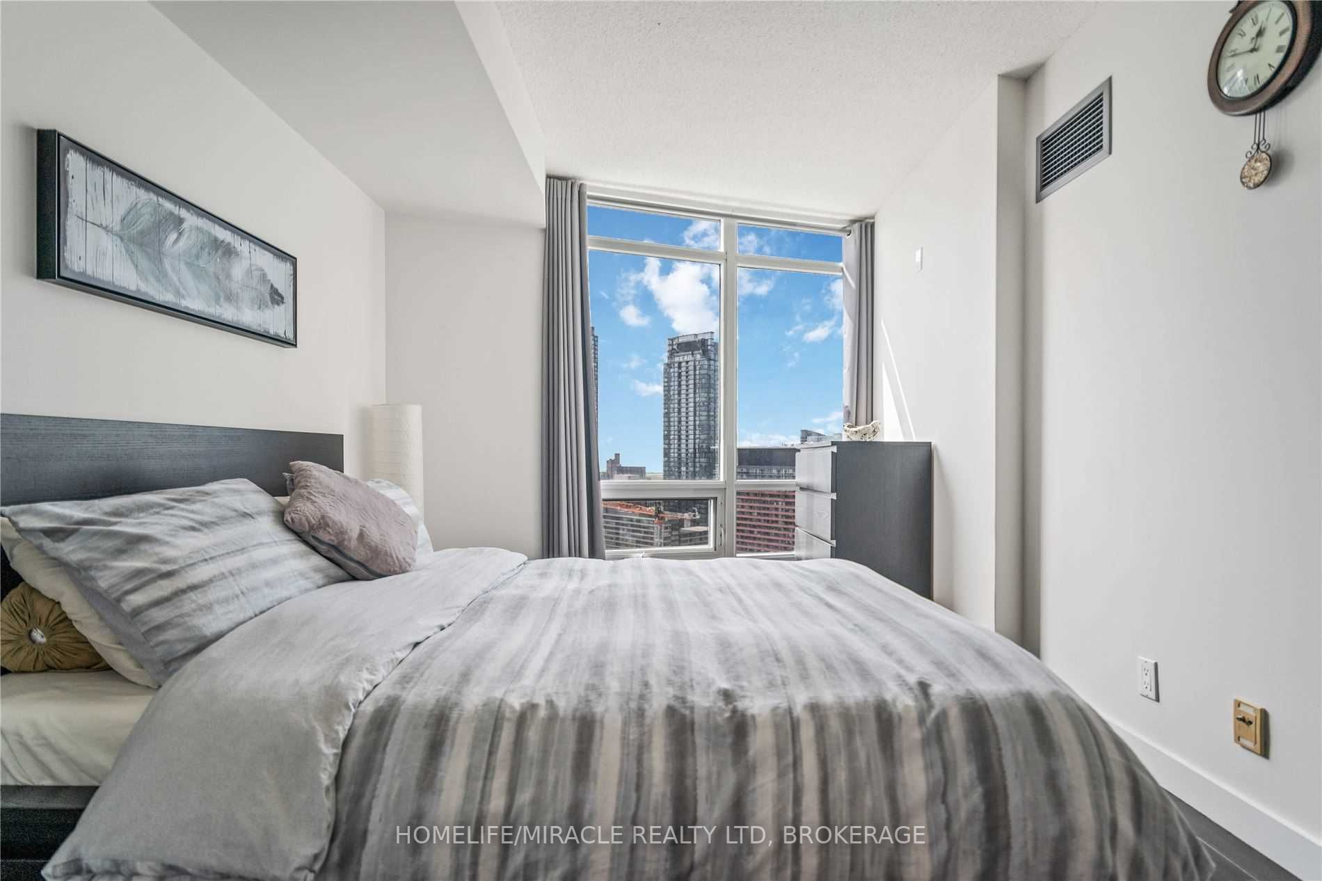 361 Front St W, #2506