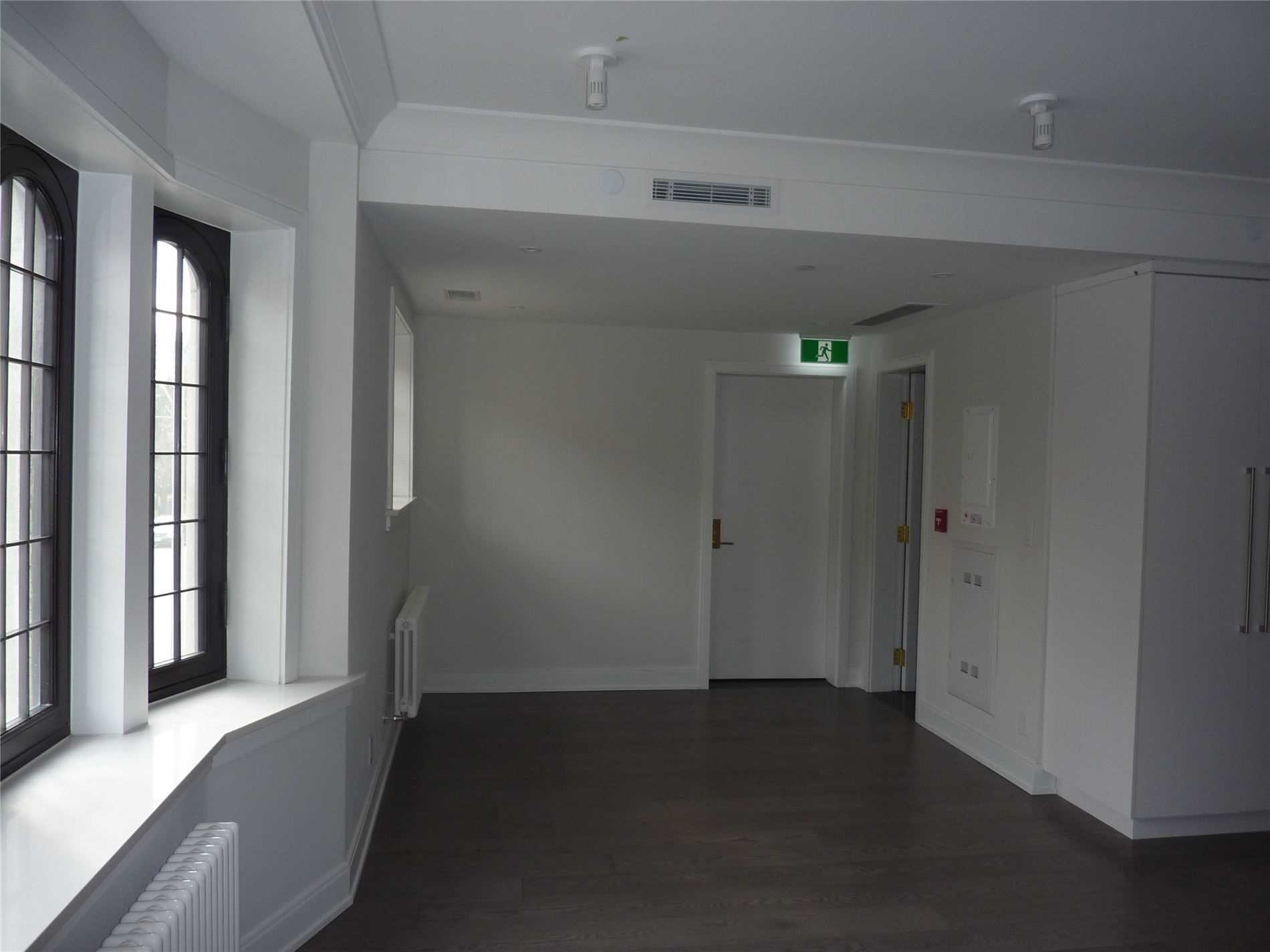 2 Clarendon Avenue #204