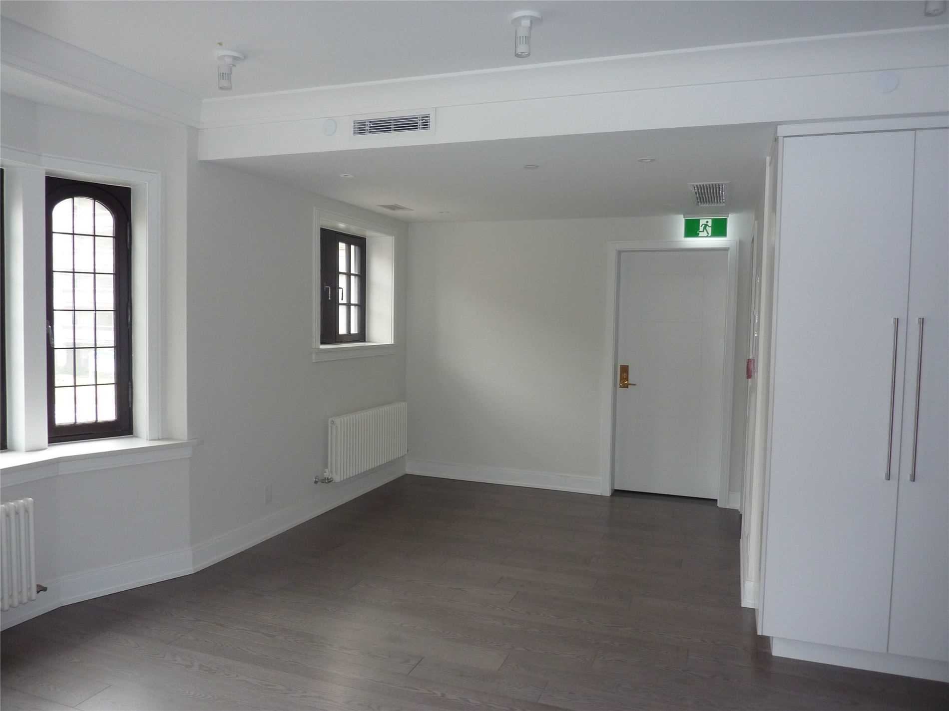 2 Clarendon Avenue #204