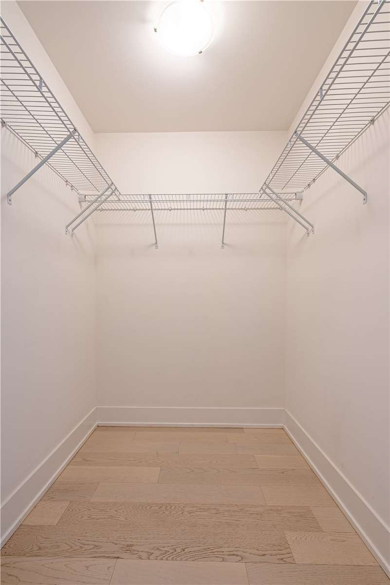 1 Yorkville Ave, #4101