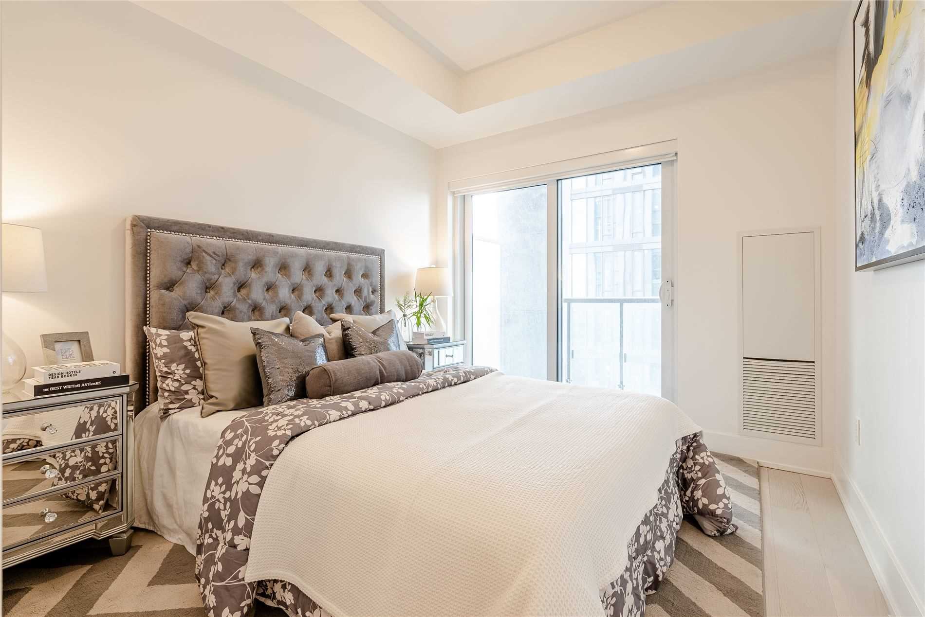1 Yorkville Ave, #4101