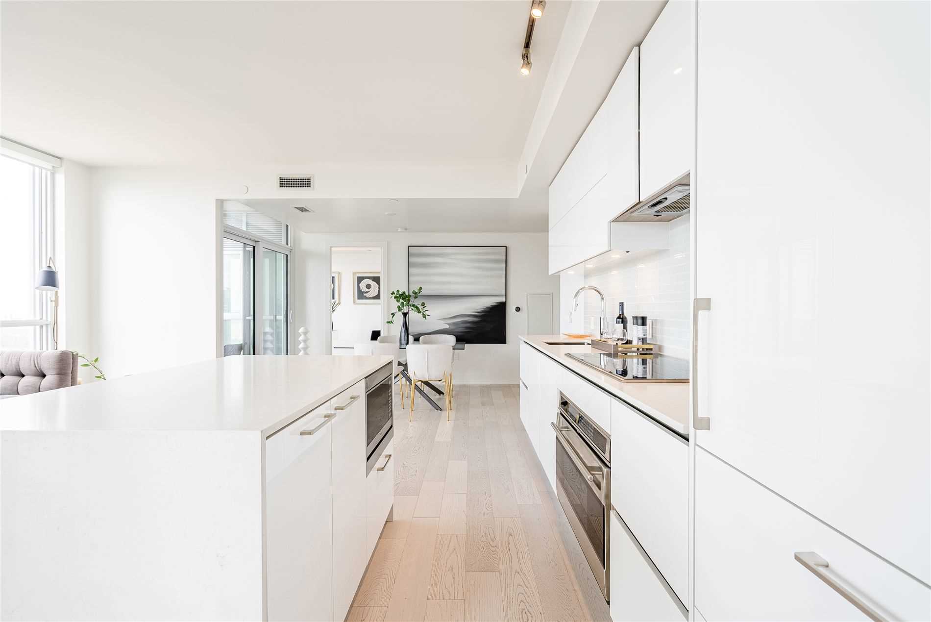 1 Yorkville Ave, #4101