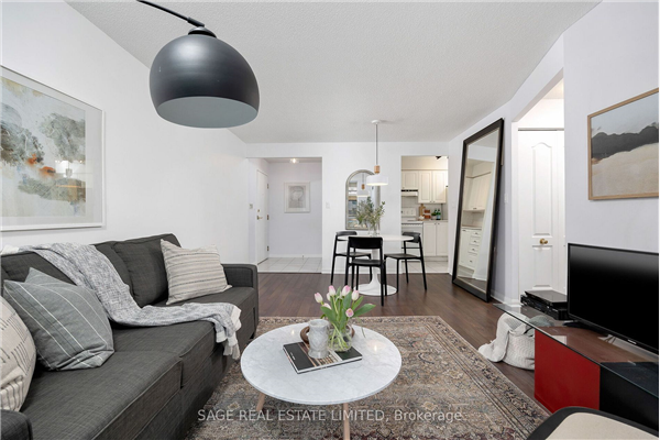 398 Eglinton Ave E, Toronto