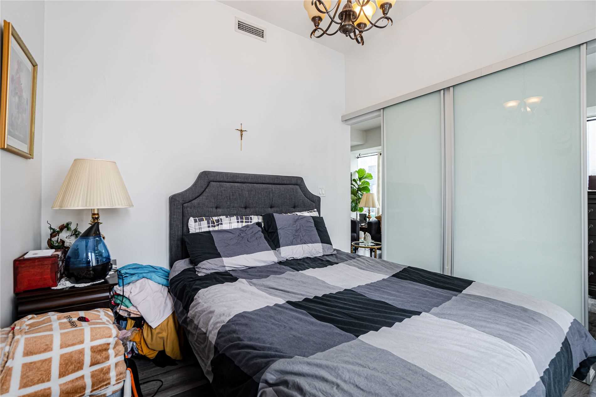 8 The Esplanade St, #506