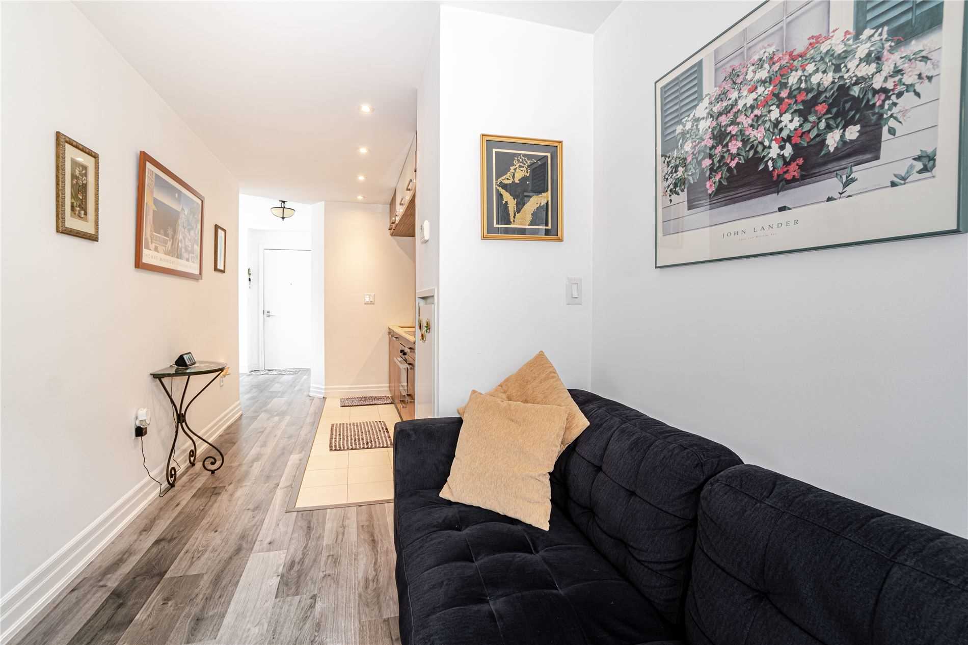 8 The Esplanade St, #506