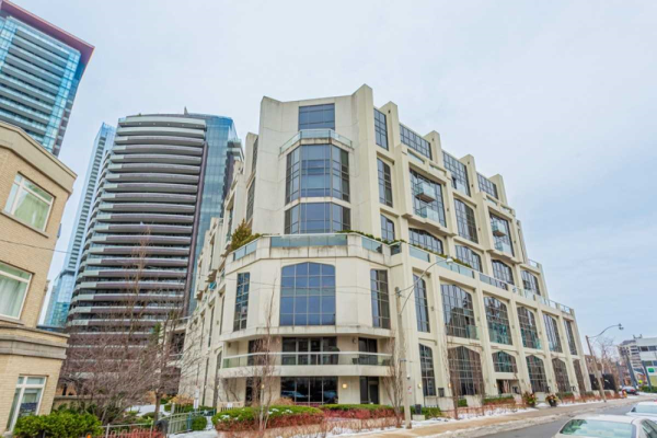 3 Mcalpine St, Toronto