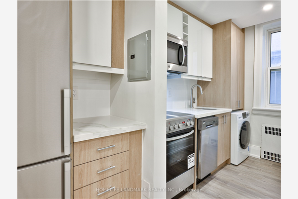 464 Spadina Rd, Toronto
