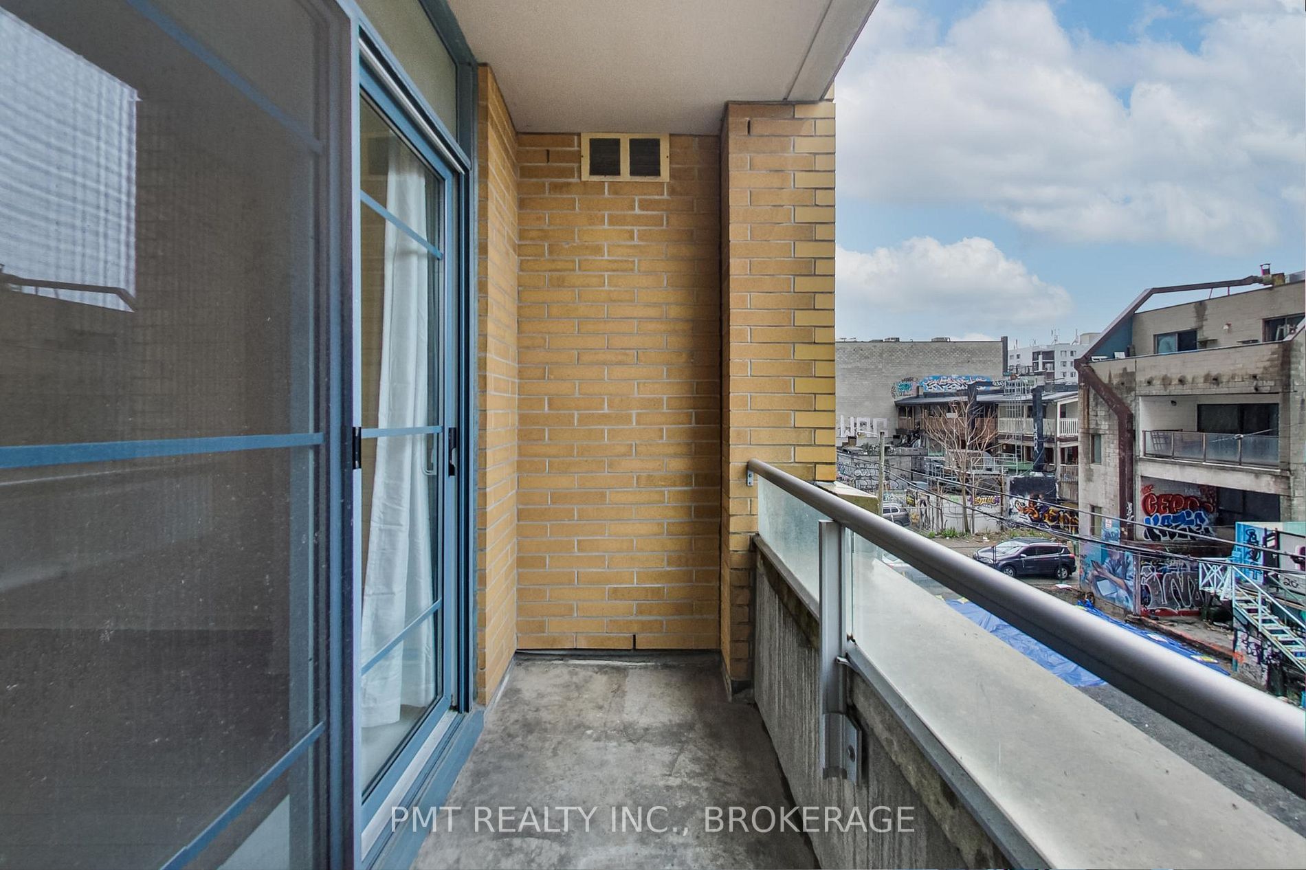 438 Richmond Street W, #306