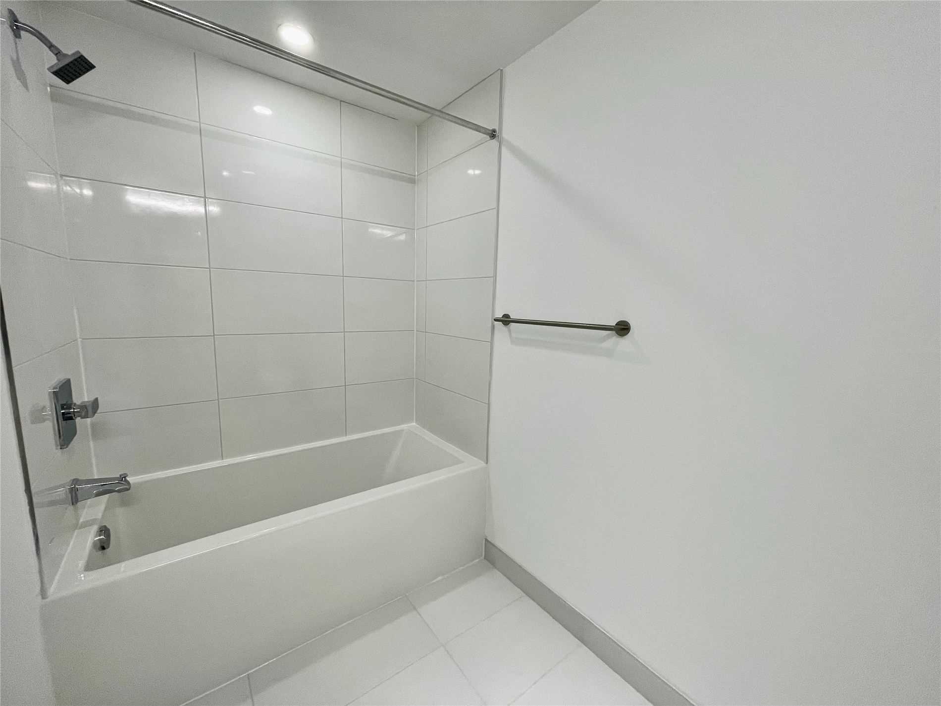 395 Bloor Street E #1702