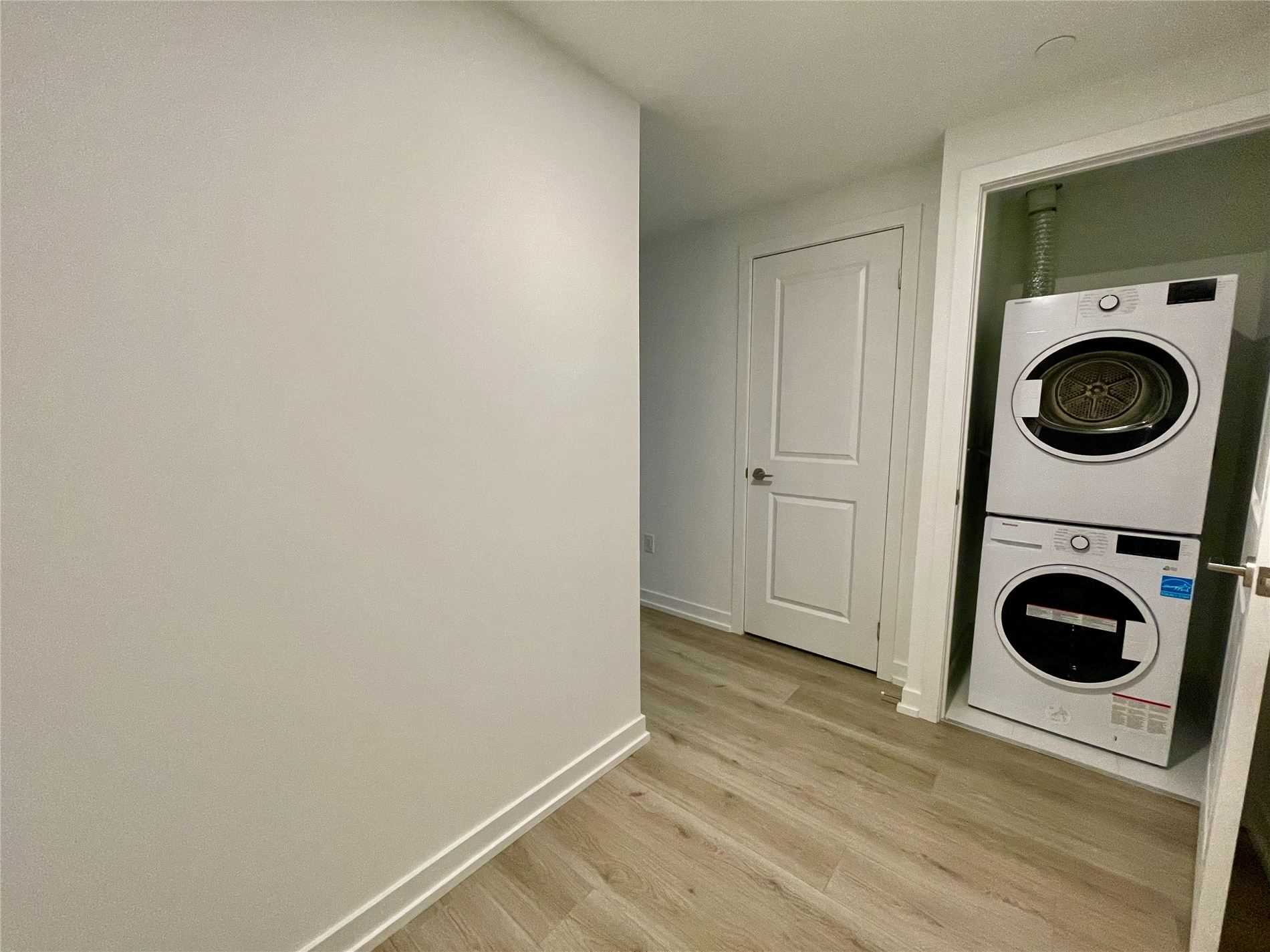 395 Bloor Street E #1702