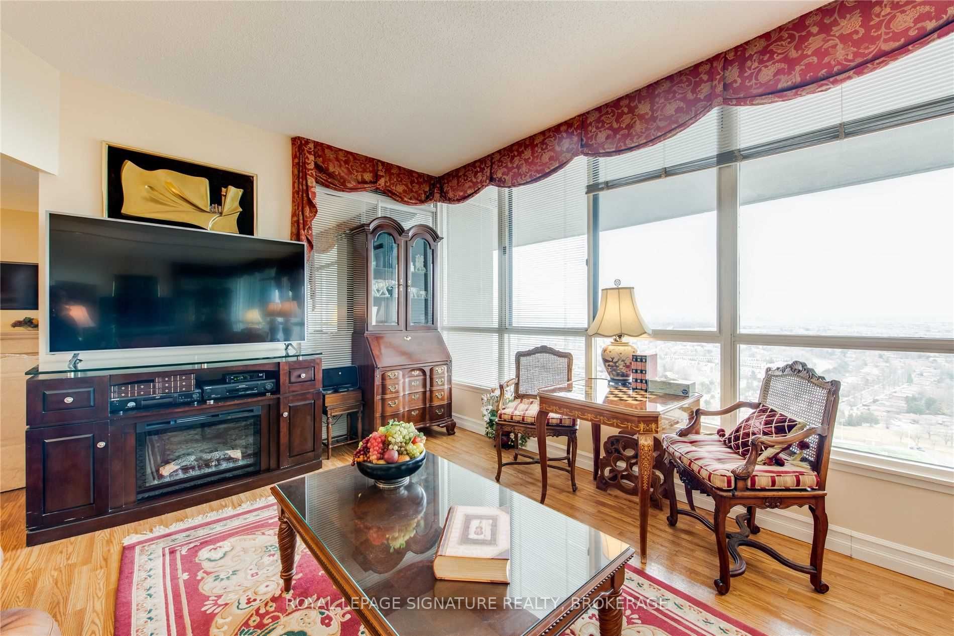 65 Skymark Dr, #2901