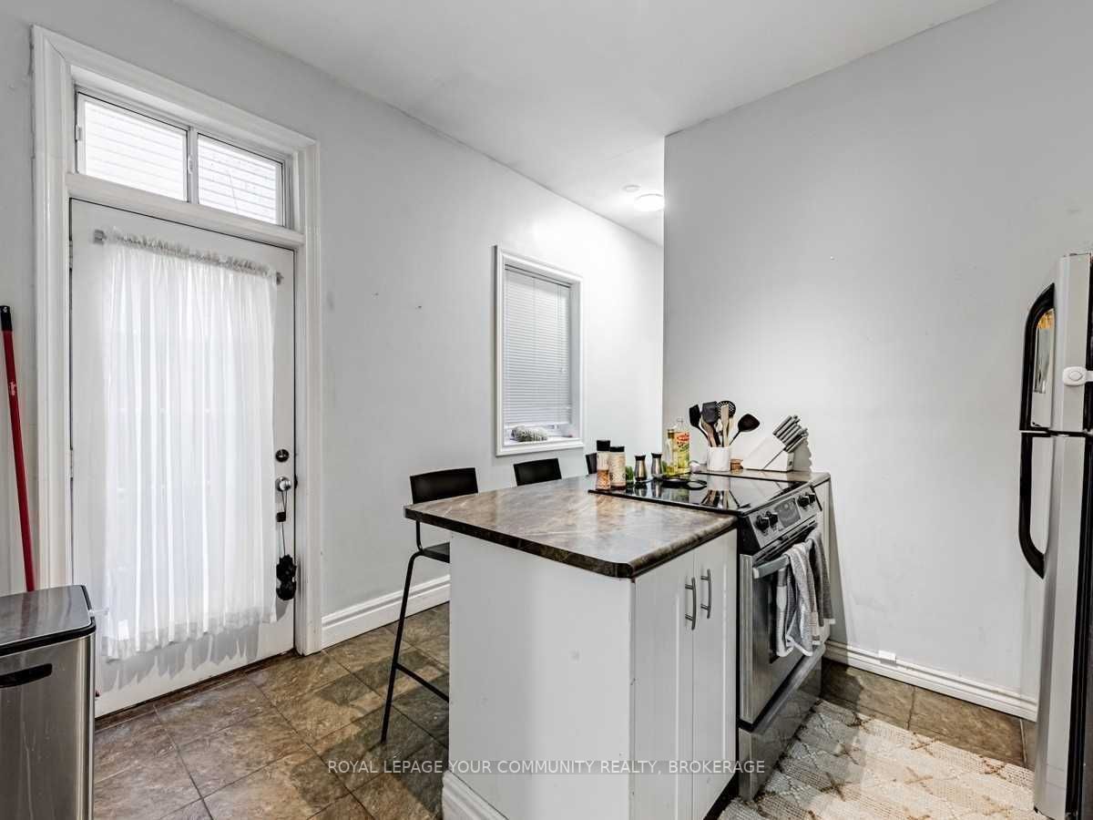Listing C6013285 - Large Photo # 5