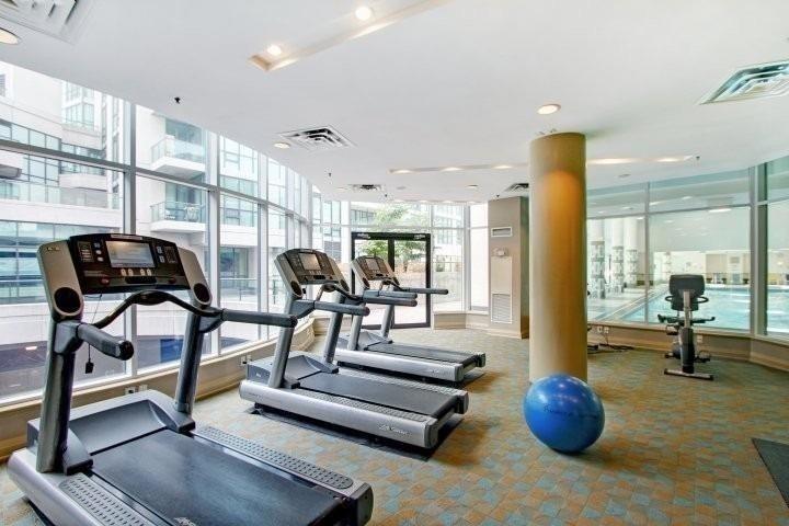 16 Yonge St, #1508