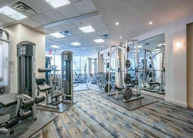 16 Yonge St, #1508