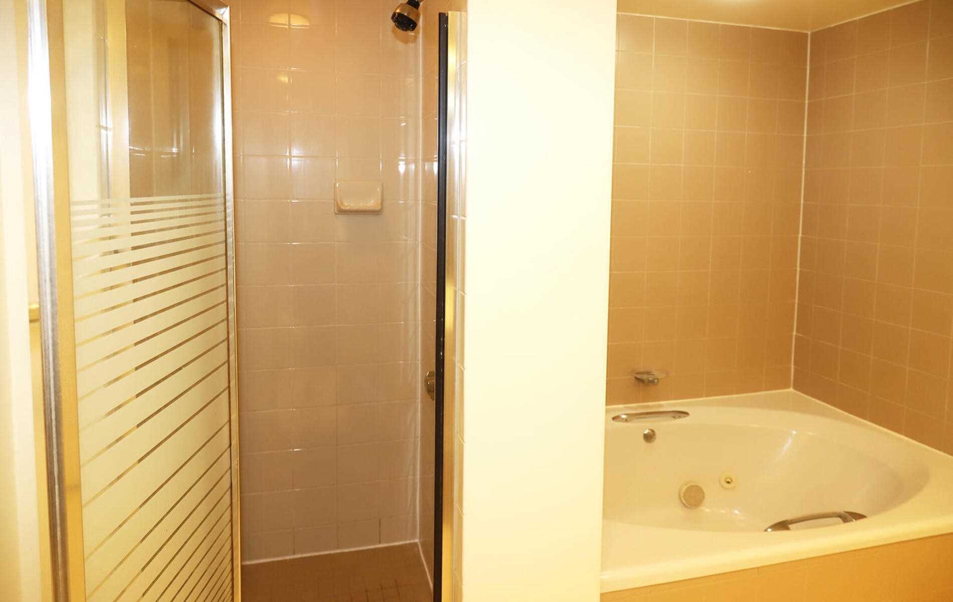 33 University Ave, #1508