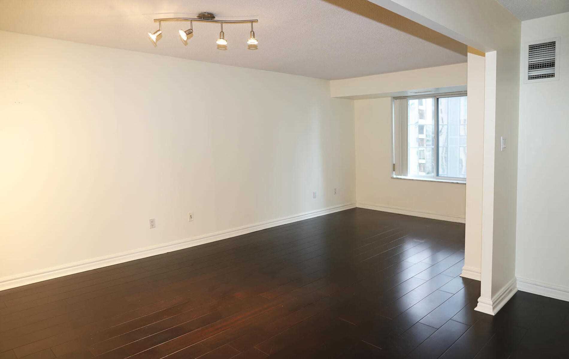 33 University Ave, #1508