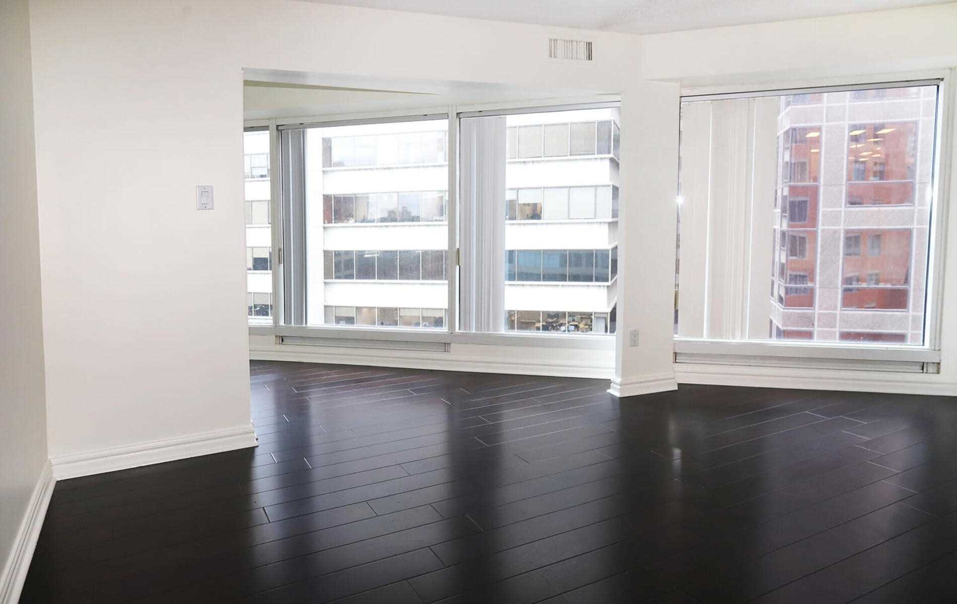 33 University Ave, #1508