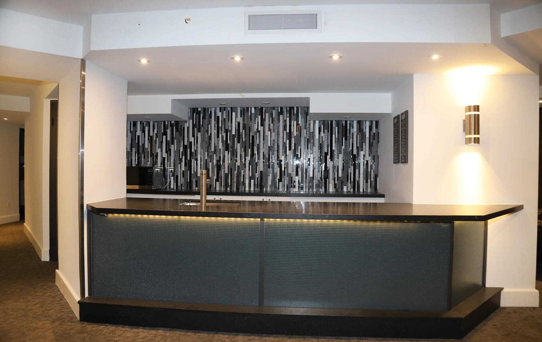 33 University Ave, #1508