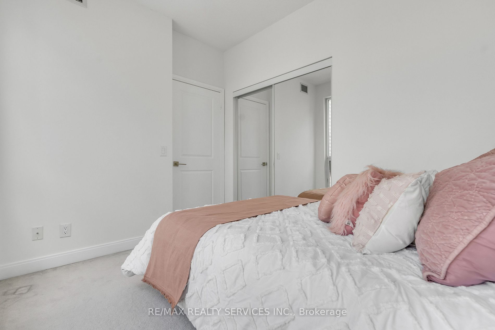 1 Scott St, #2306