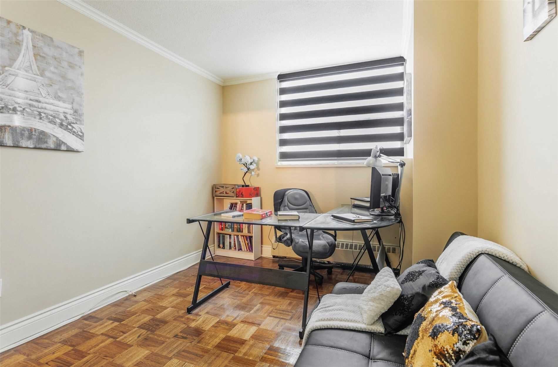 5949 Yonge Street #801
