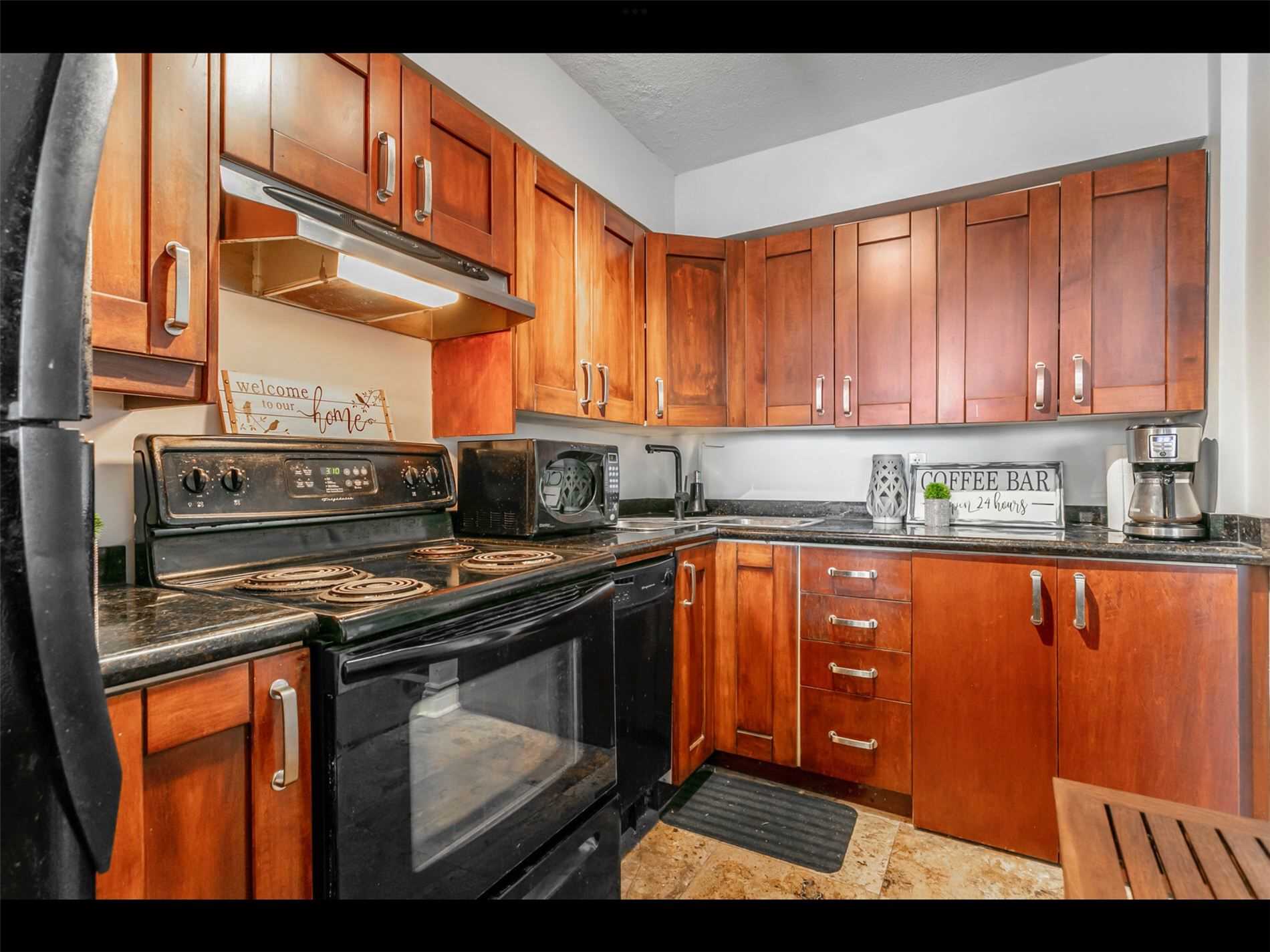 5949 Yonge Street #801