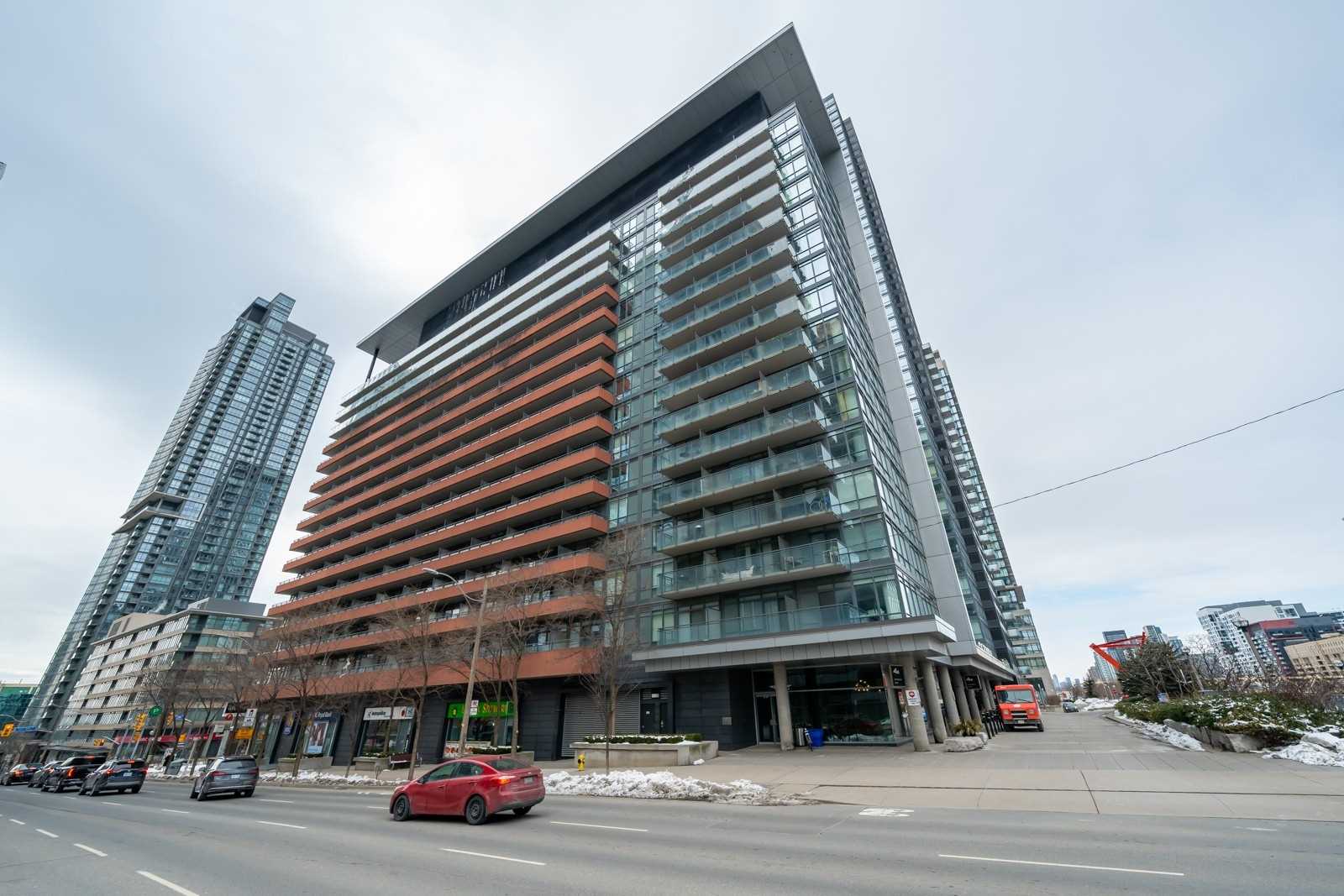 4K Spadina Ave, #317
