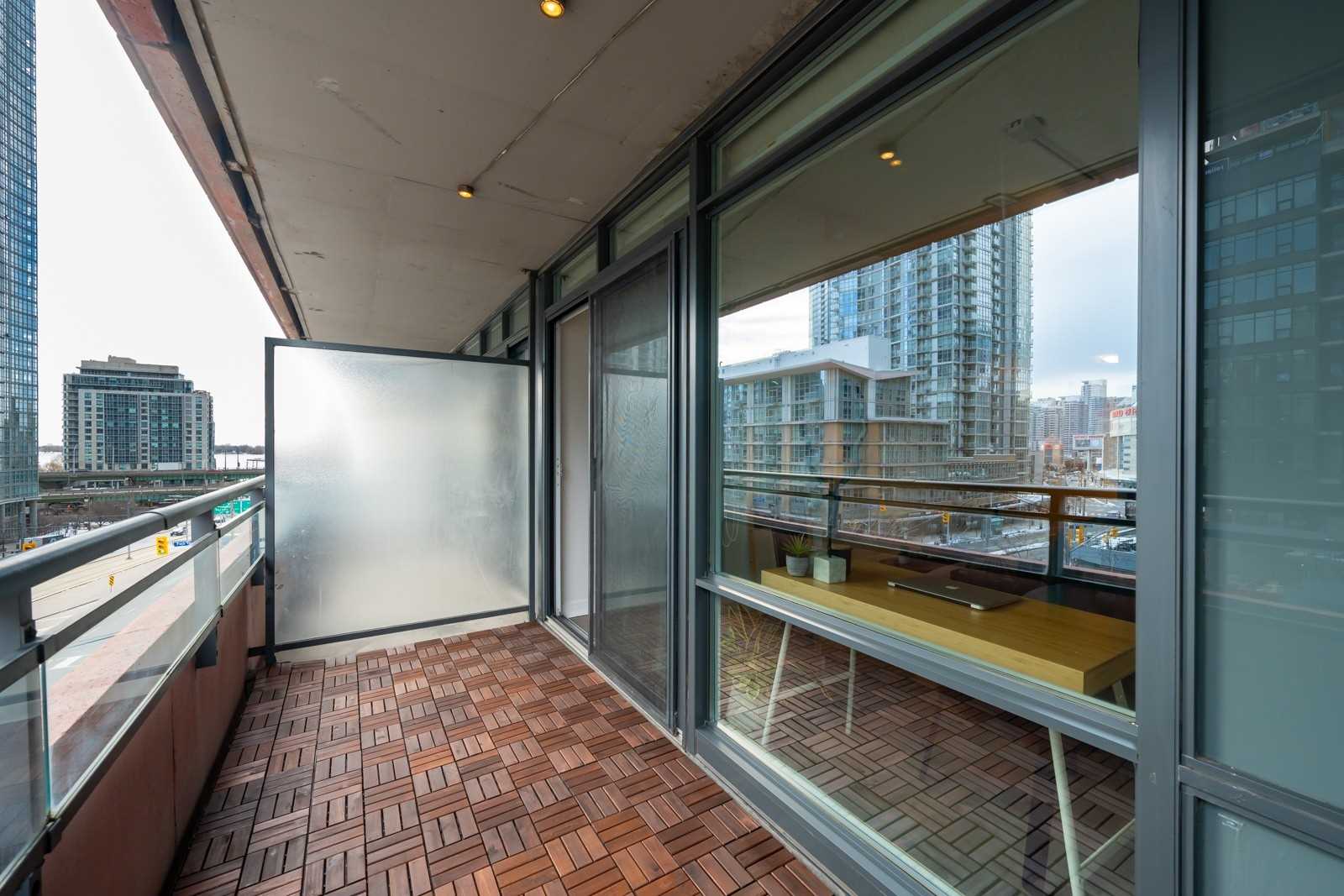 4K Spadina Ave, #317