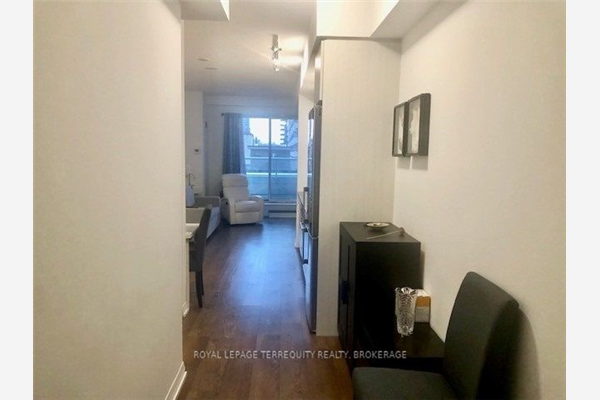 101 Erskine Ave, Toronto