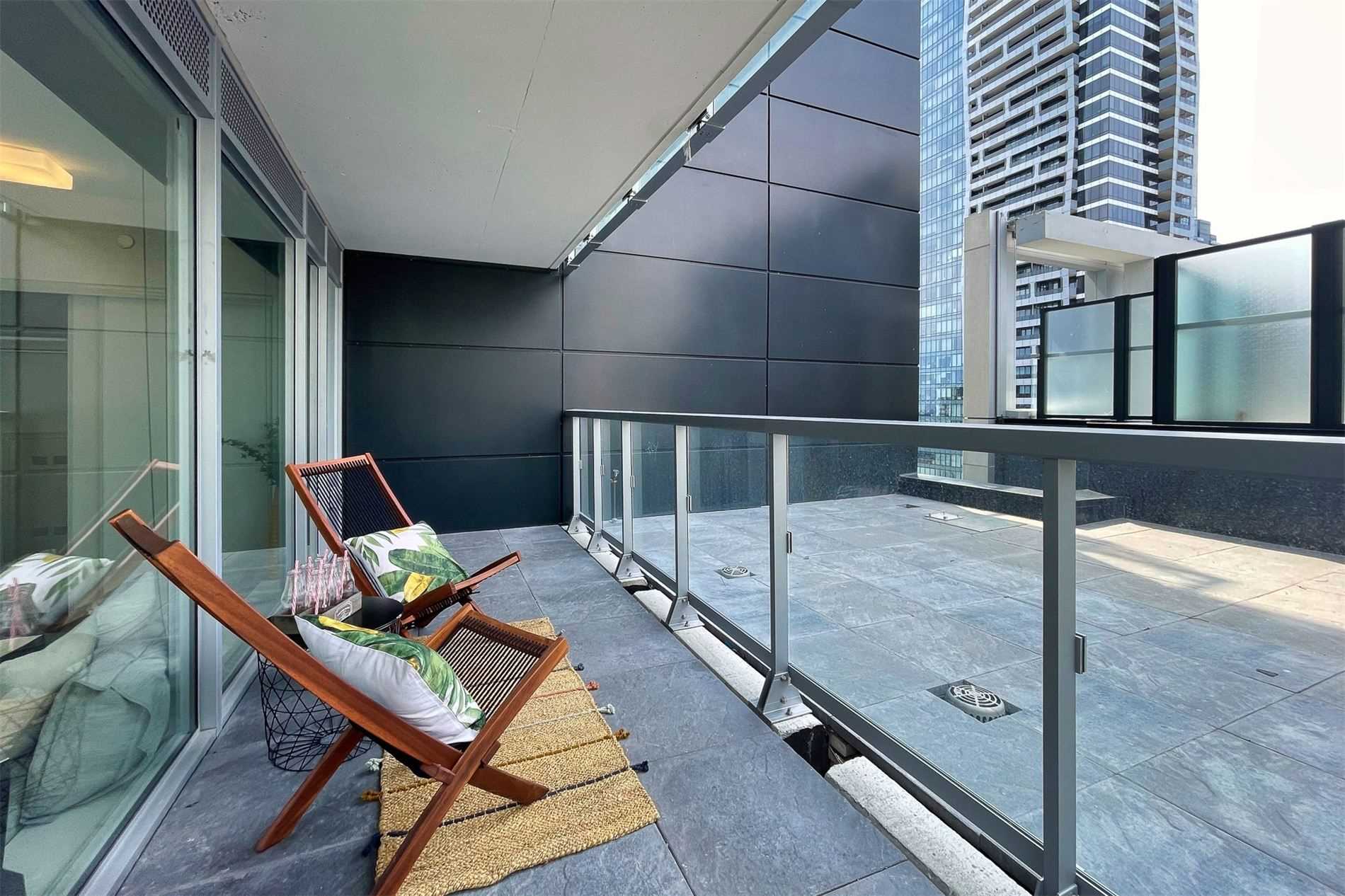 3 Gloucester St, #2201