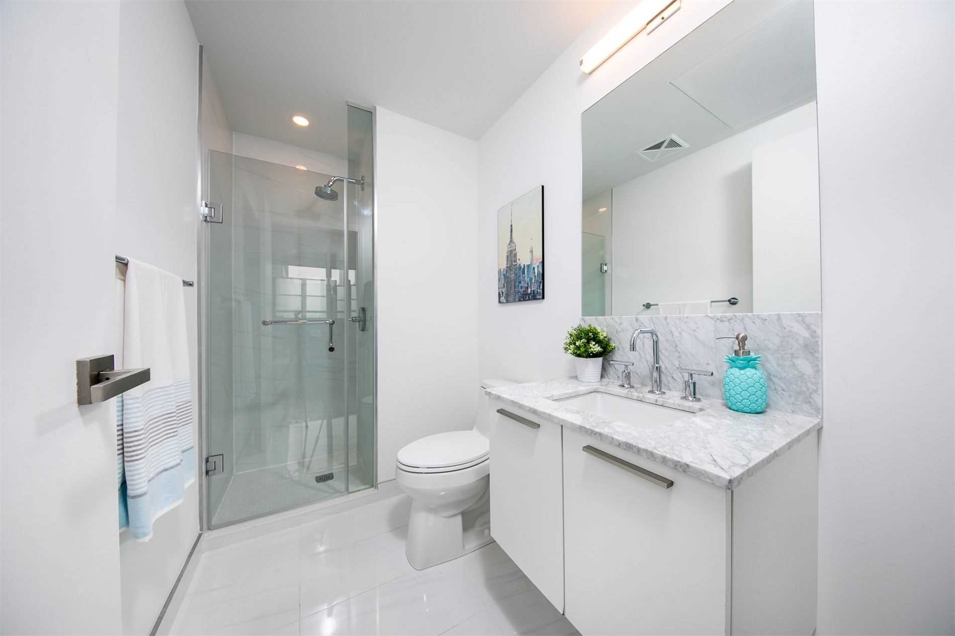 3 Gloucester St, #2201
