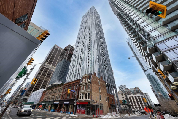 1 Yorkville Ave, Toronto