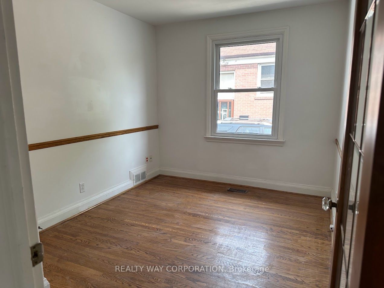 647 Sheppard Ave W