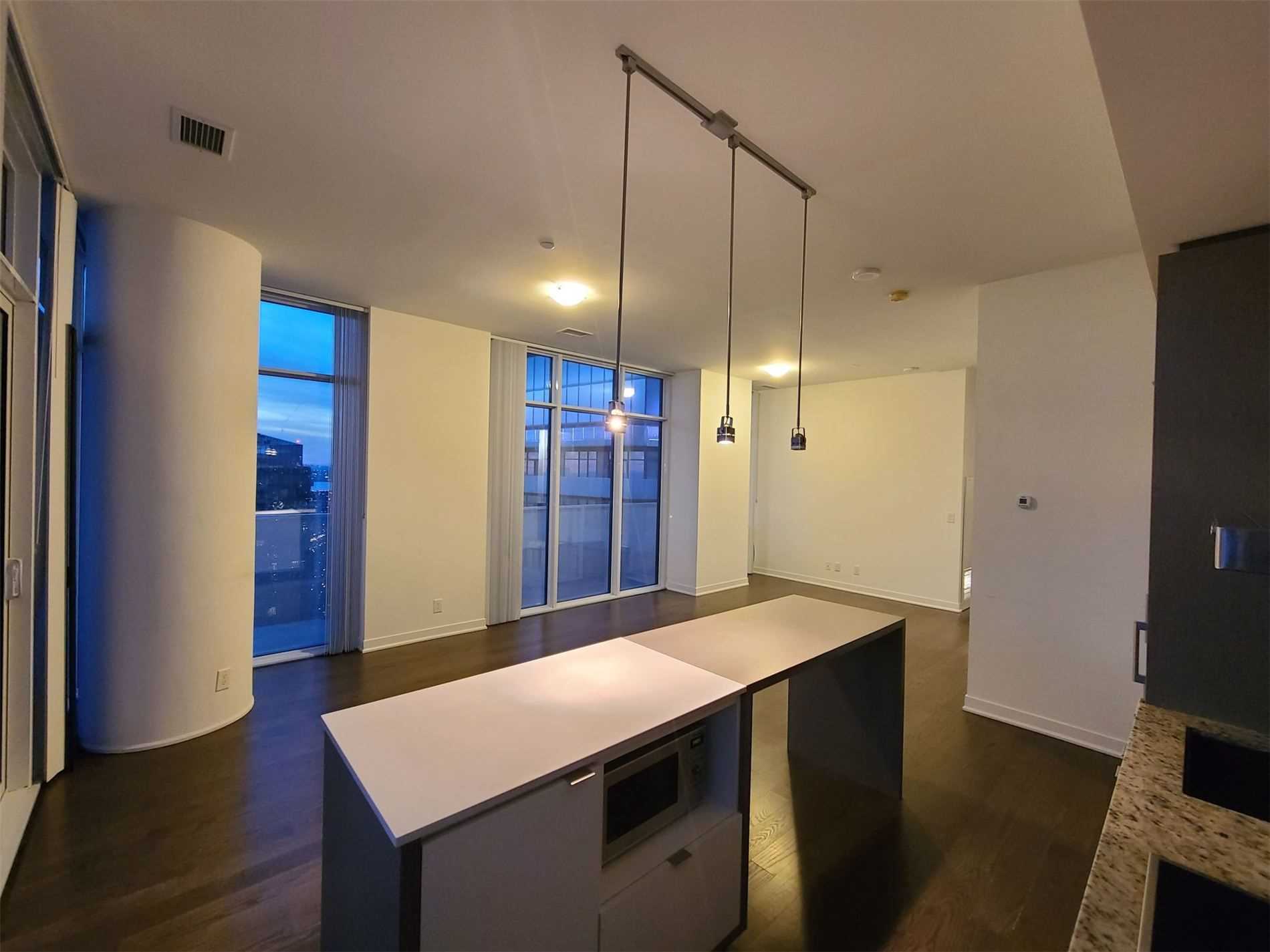88 Harbour Street, #7210