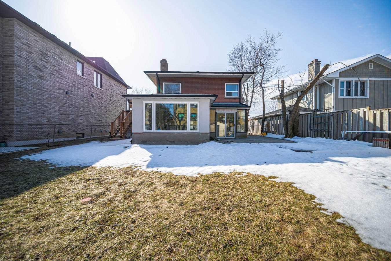 18 Cadillac Ave