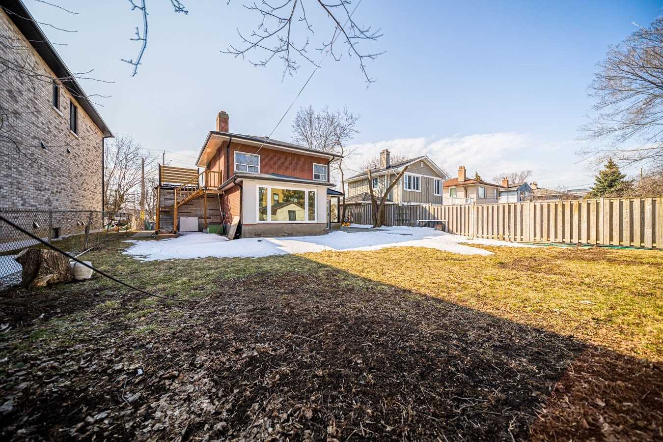 18 Cadillac Ave