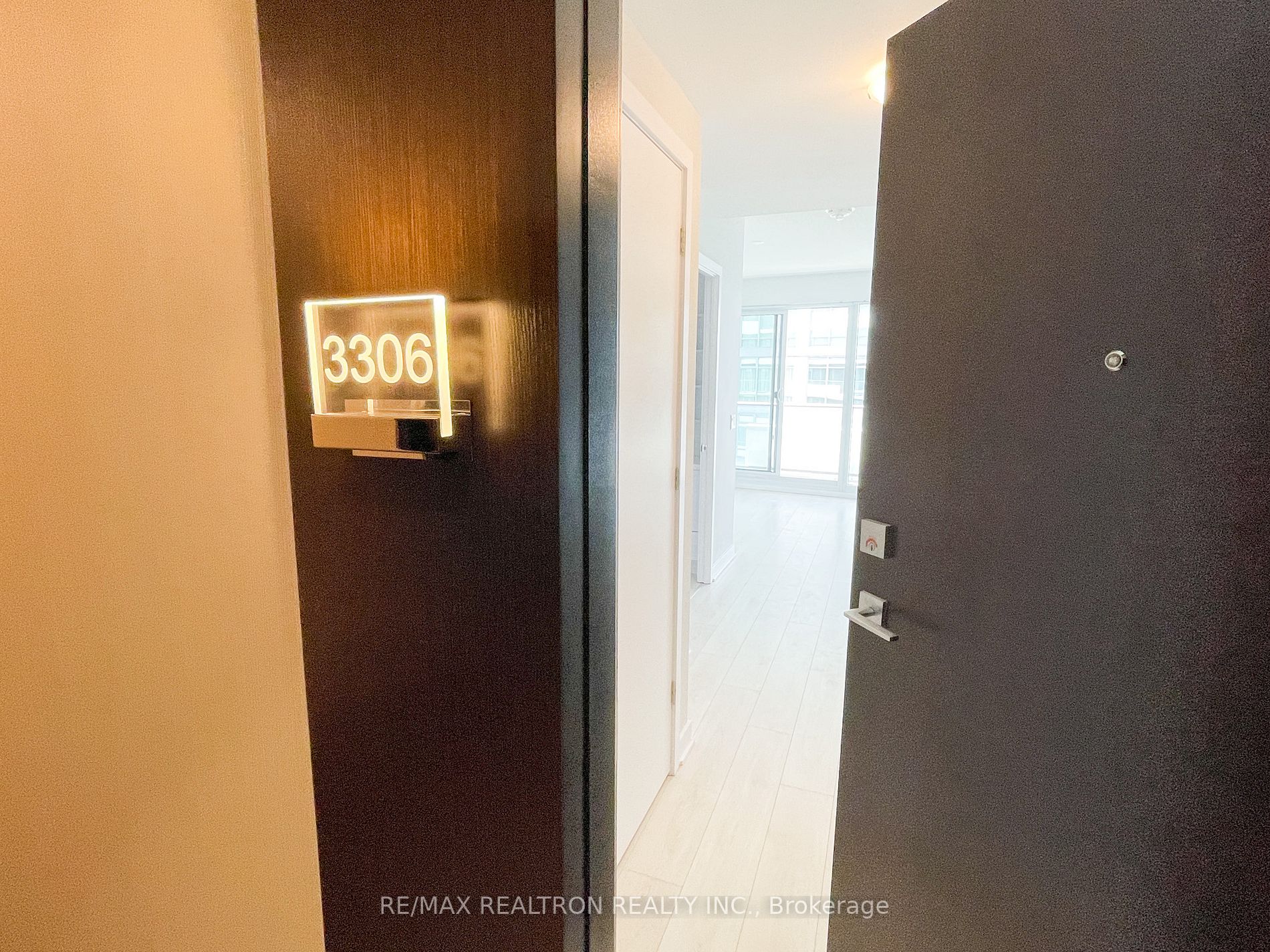 2221 Yonge Street #3306