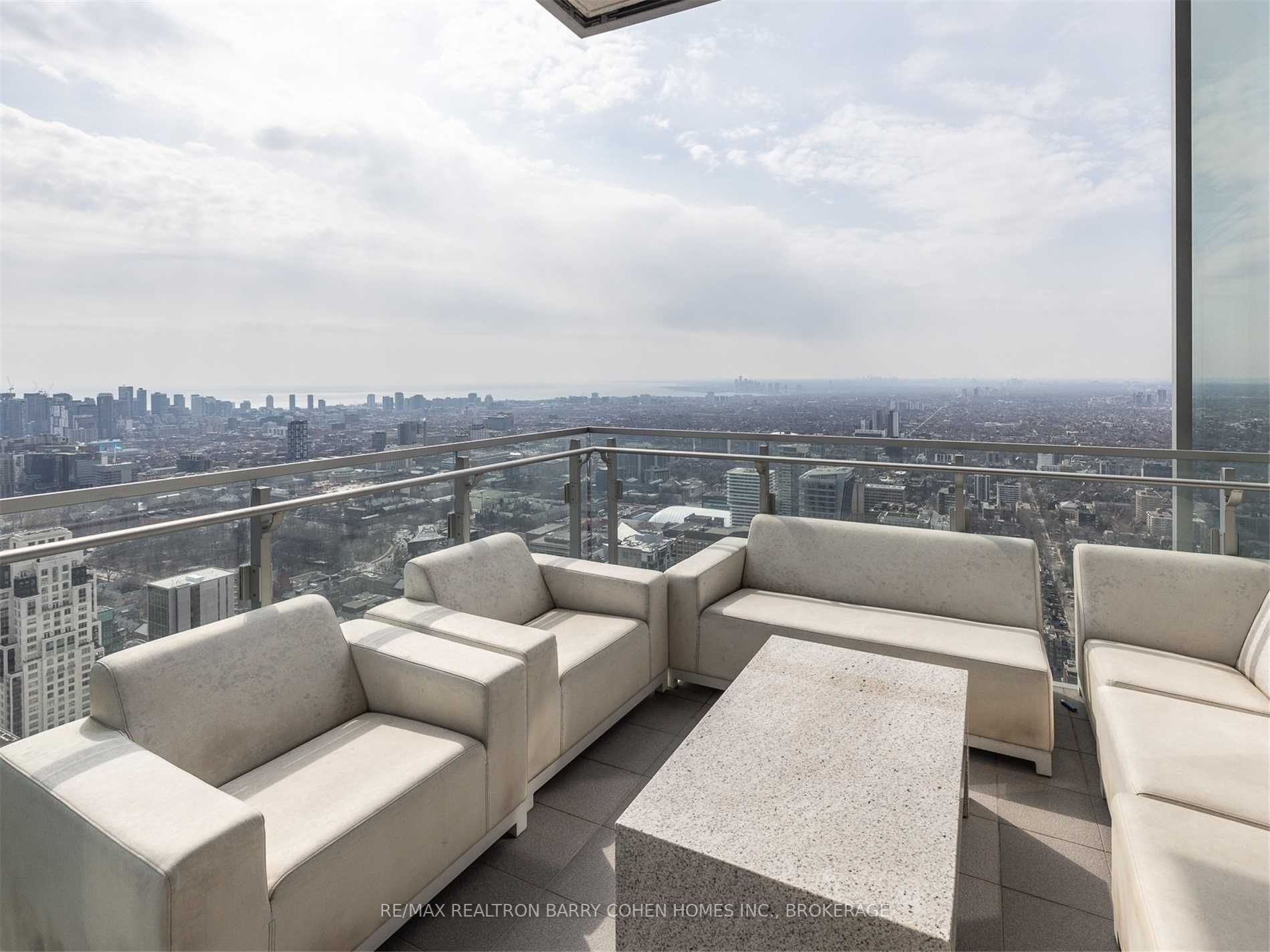 50 Yorkville Ave, #5202