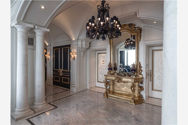 50 Yorkville Ave, Toronto