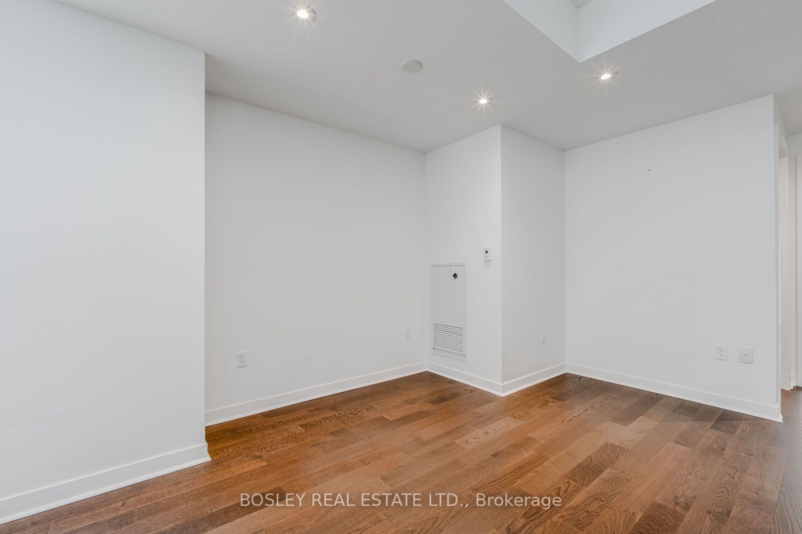 501 Adelaide Street W, #310