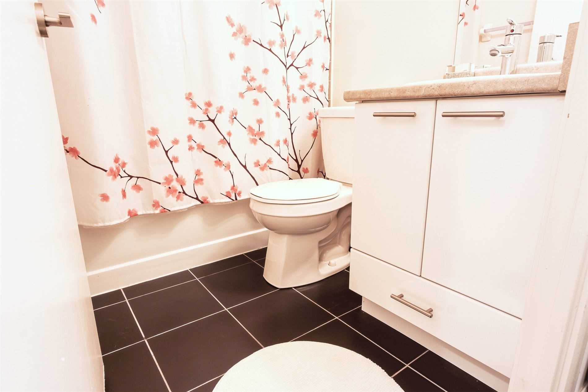 15 Bruyeres Mews, #1108