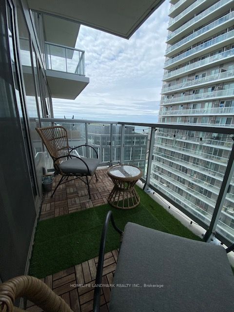20 Richardson St, #1905