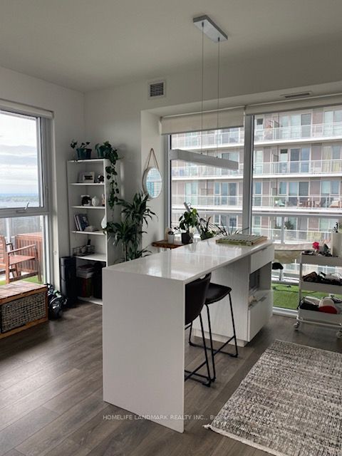 20 Richardson St, #1905