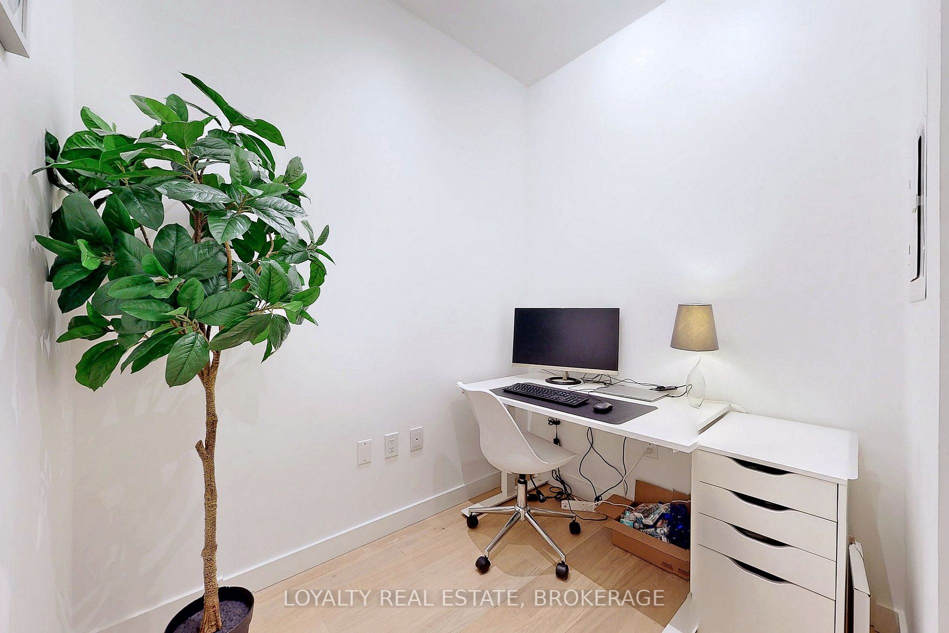 Listing C6018457 - Large Photo # 20