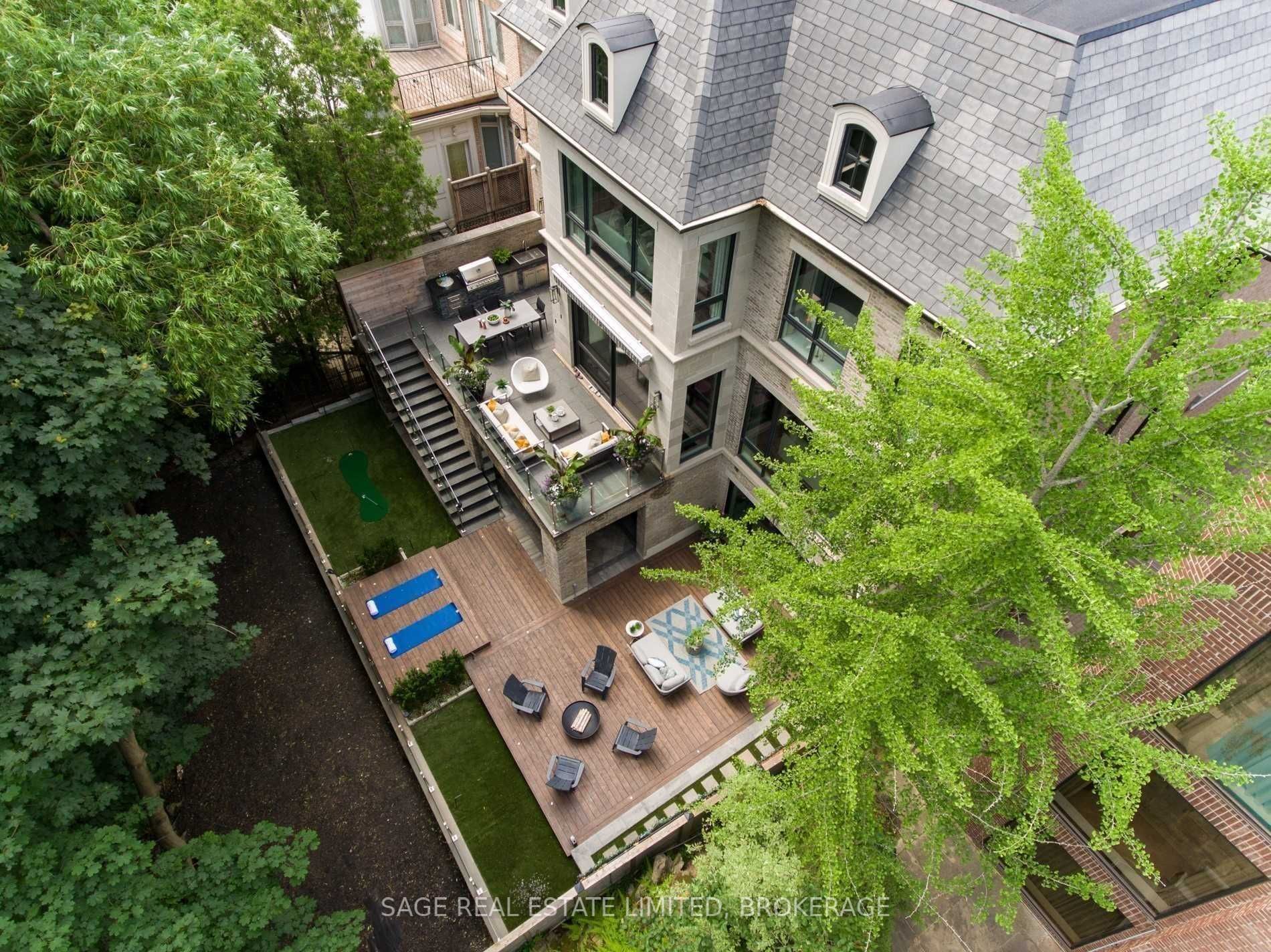 11 Ridgewood Rd