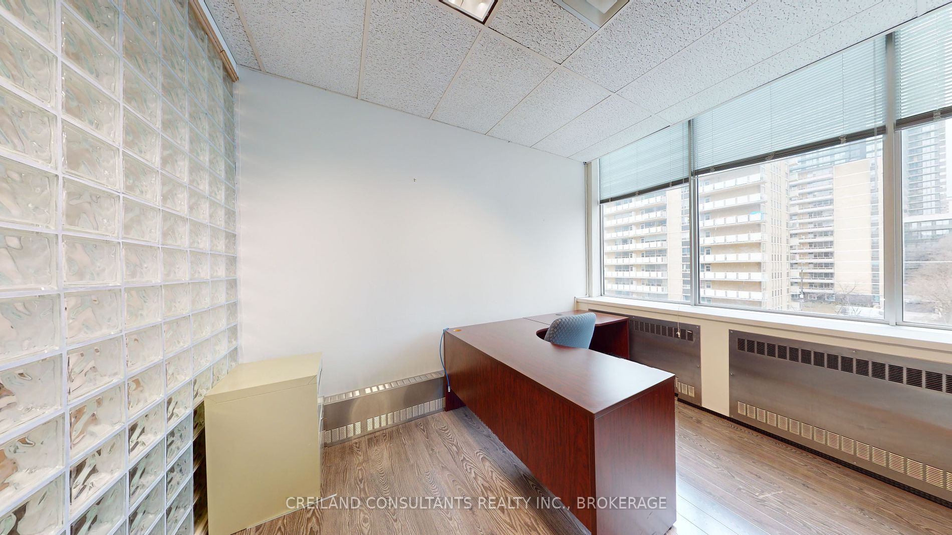 234 Eglinton Ave E, #U407