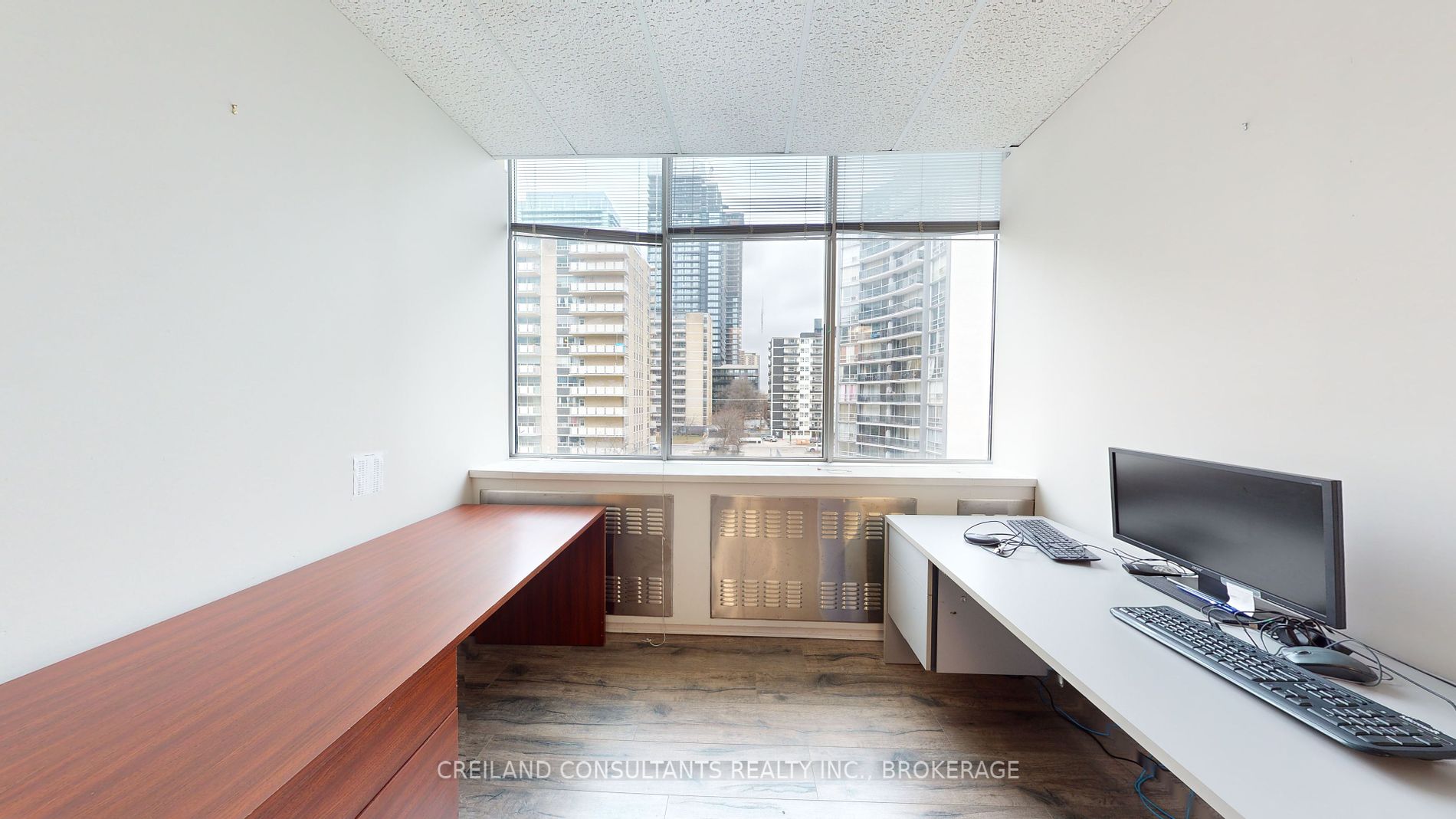 234 Eglinton Ave E, #U407
