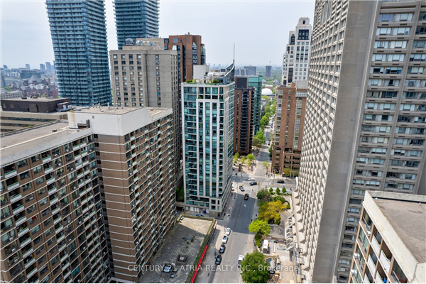 1121 Bay St, Toronto